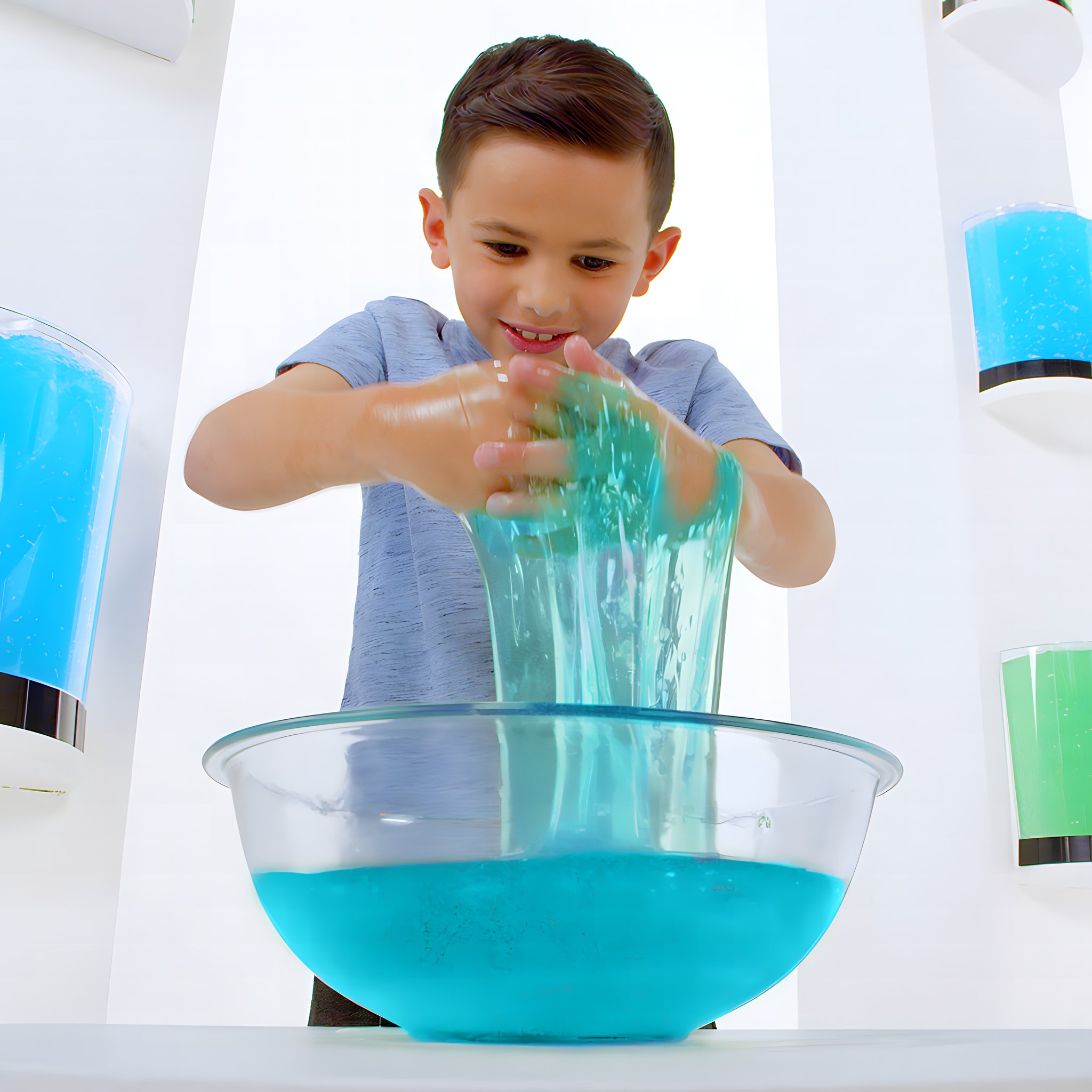 Glitzernder Schleim aus Glitter Slime Play