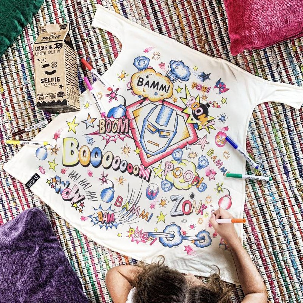 Cape de Super-héros à Colorier