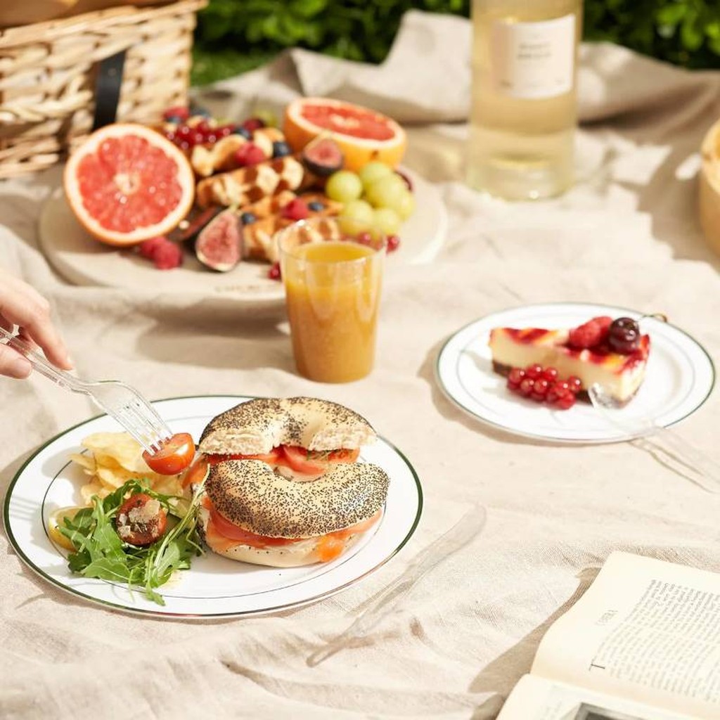 Wiederverwendbares Plastik-Silberrand-Party-Set