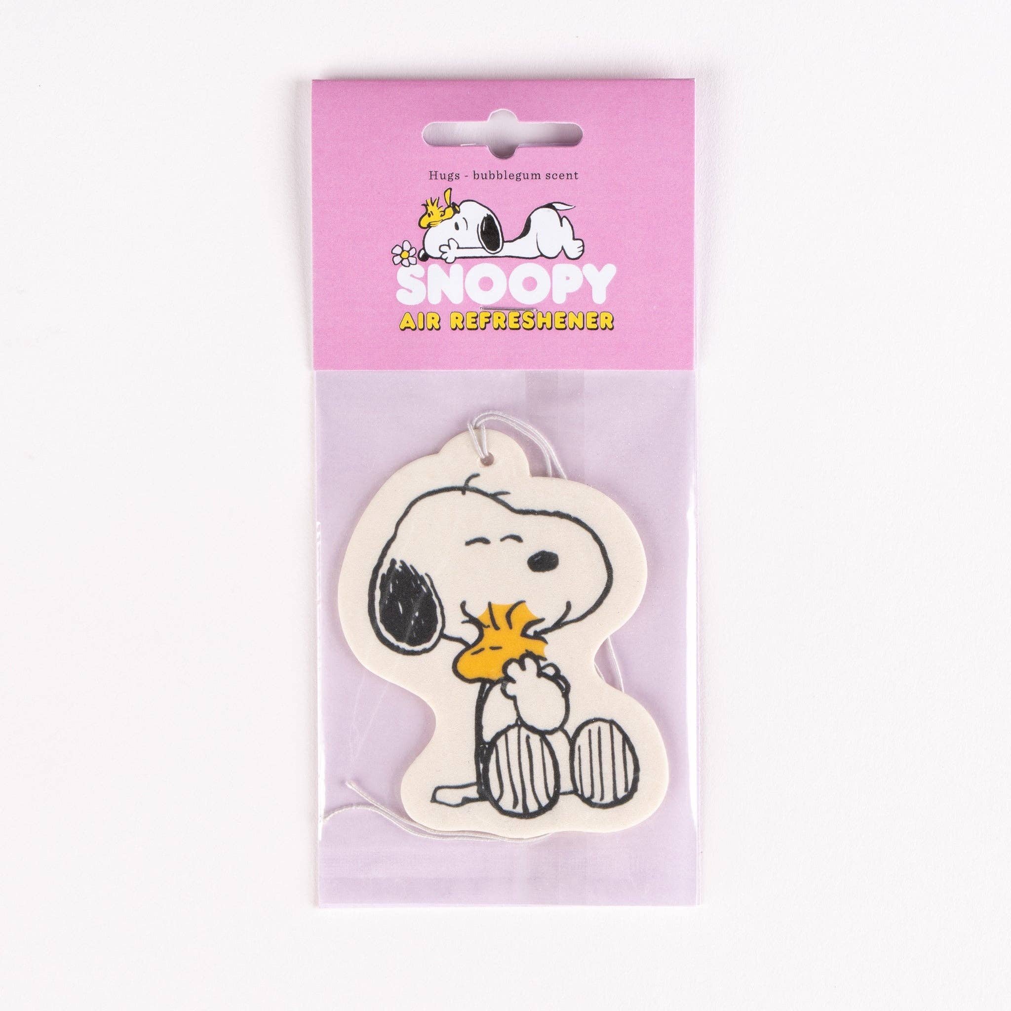 Snoopy-Lufterfrischer Hugs in der rosa Verpackung: Snoopy umarmt Woodstock