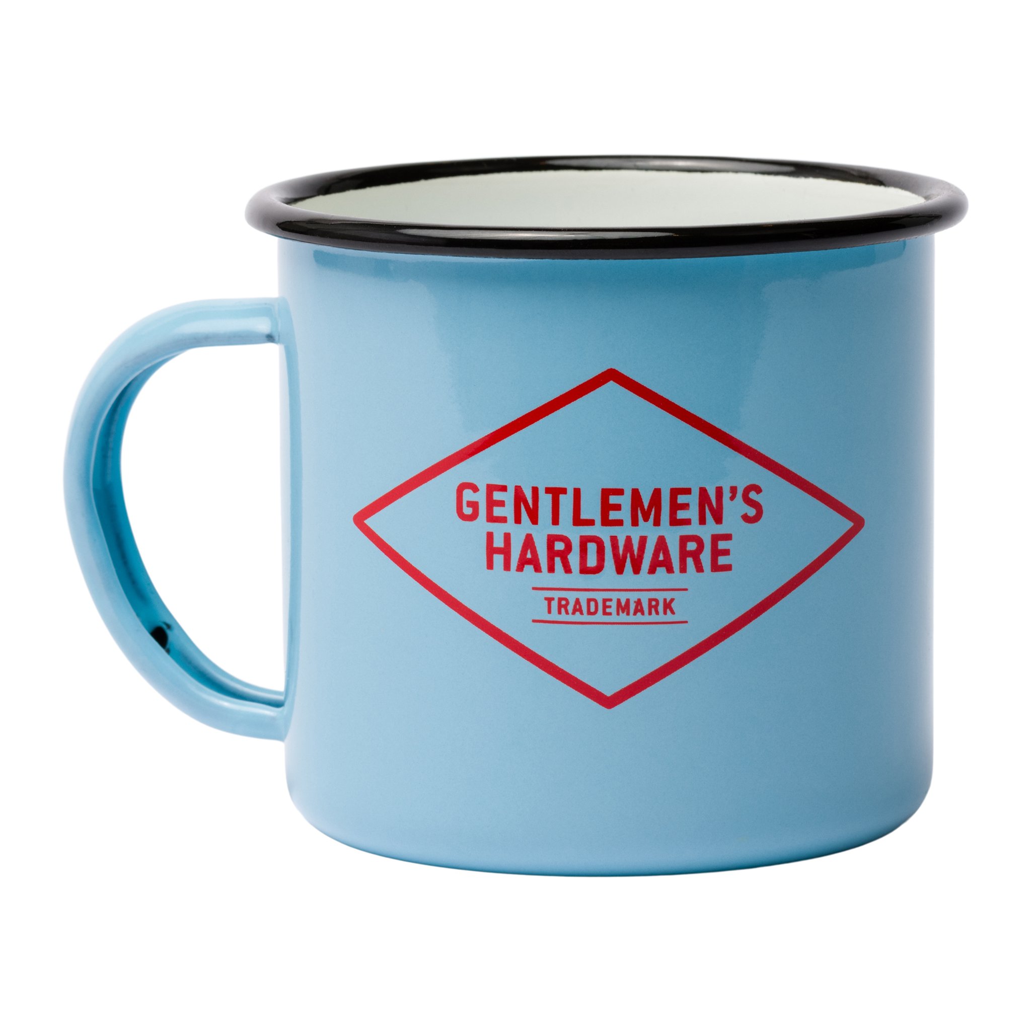 Rückseite der hellblauen Emailletasse Camp Explore mit rotem Rautenlogo von Gentlemen's Hardware, Henkel links