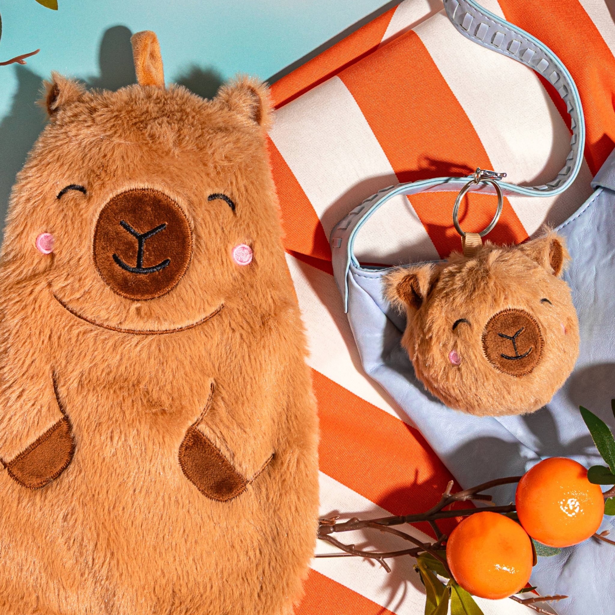 Capybara Stressball Taschenanhänger Sass & Belle Look
