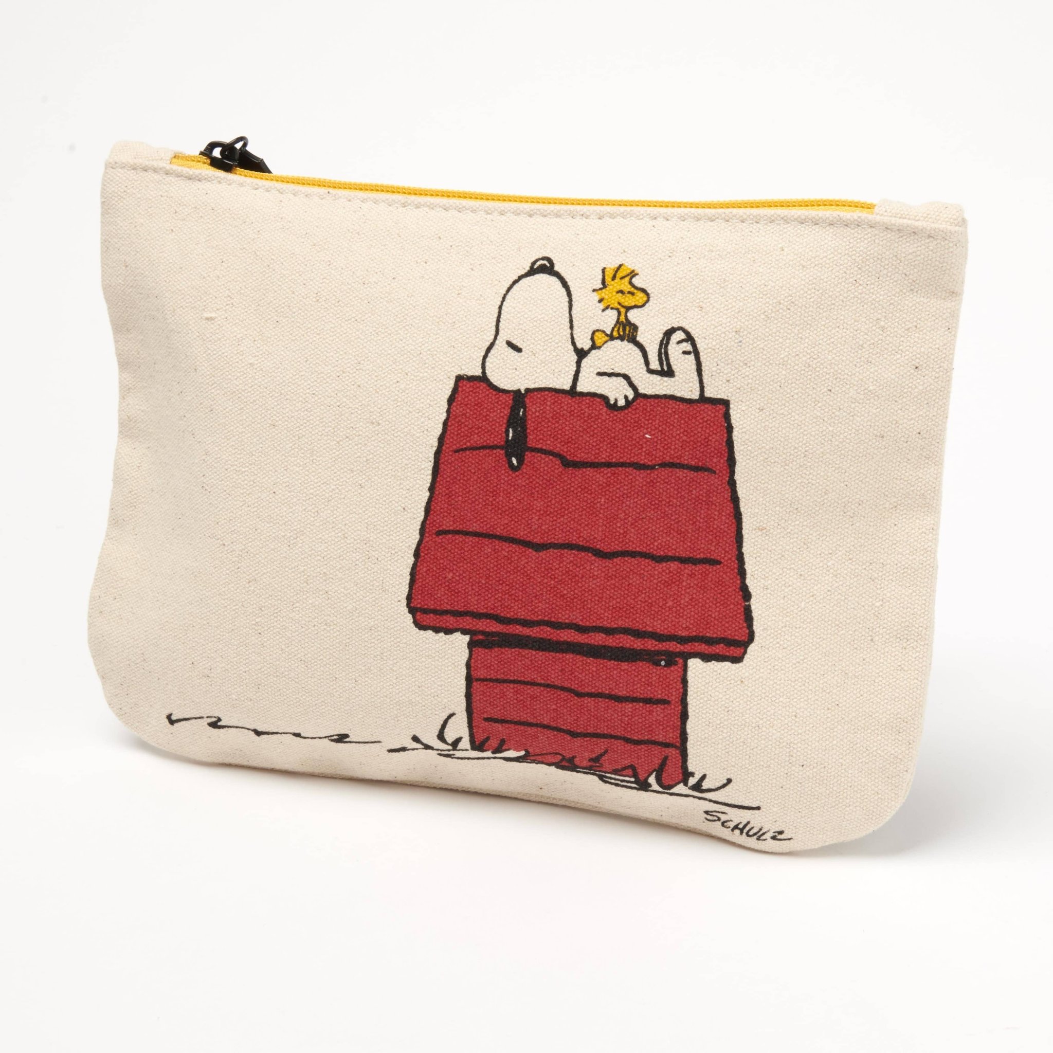 Rückseite der Snoopy-Kosmetiktasche: Snoopy und Woodstock auf der roten Hundehütte
