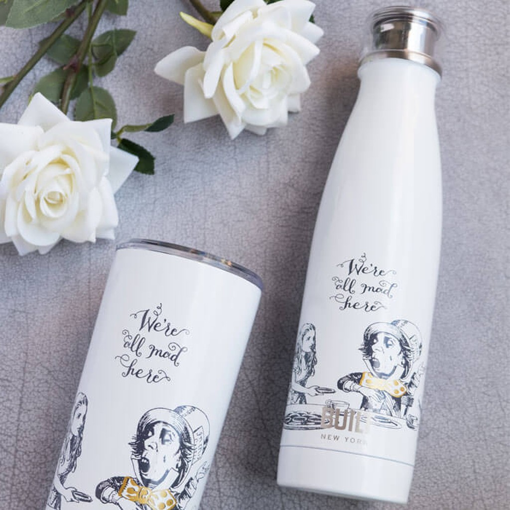 Alice im Wunderland Wasserflasche von Built