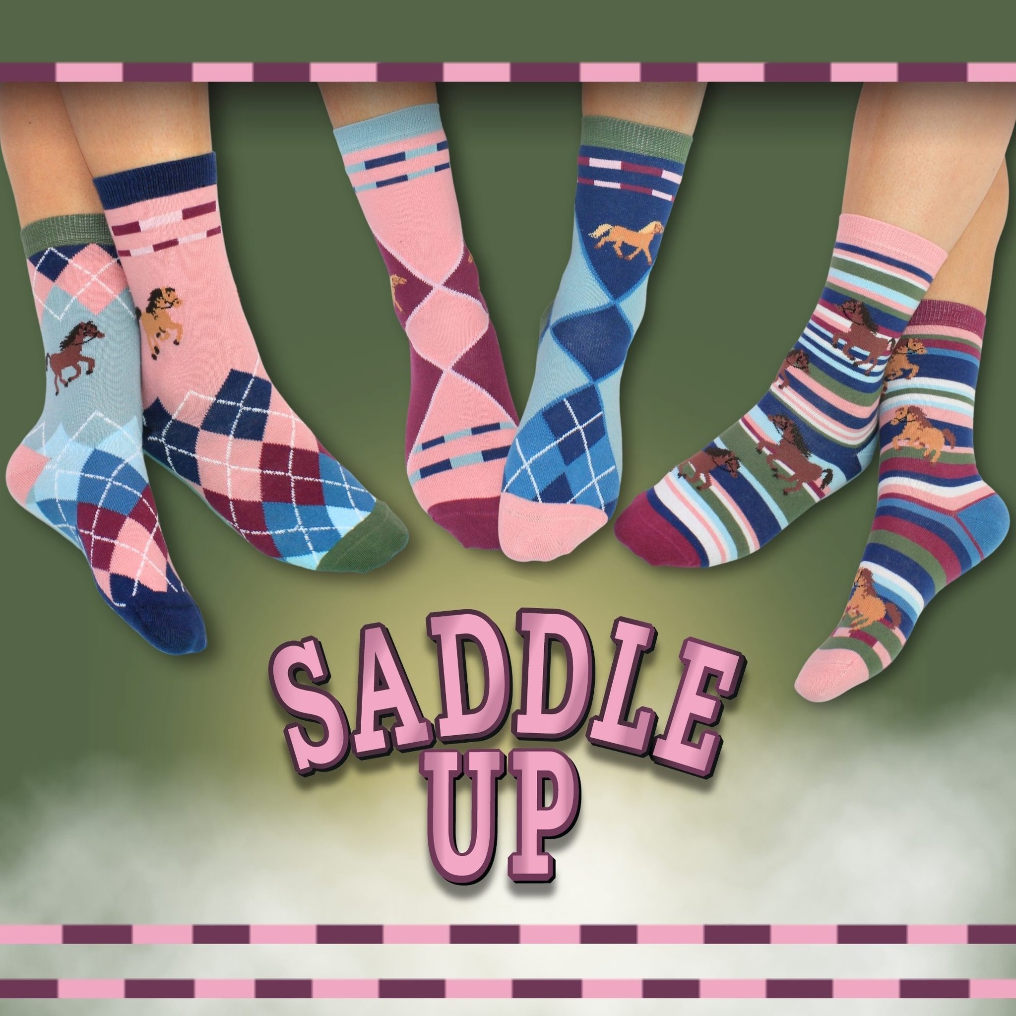 Bunt gemischte Saddle Up Socken mit Argyle-Muster und Pferden