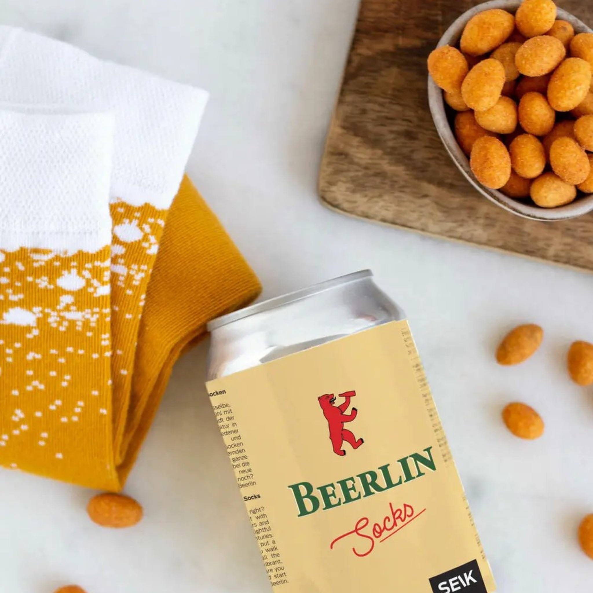 Beerlin Berlin Beer Socks by SEIK – Can and socks close-up