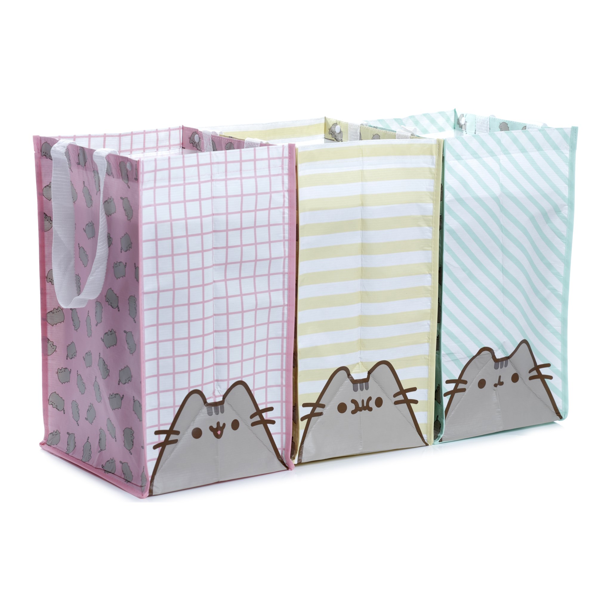 Drei Pusheen-Waeschebehaelter in Rosa, Mint und Gelb nebeneinander