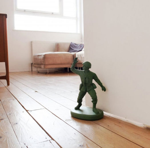 Toy Soldier Shaped Door Stop Homeguard