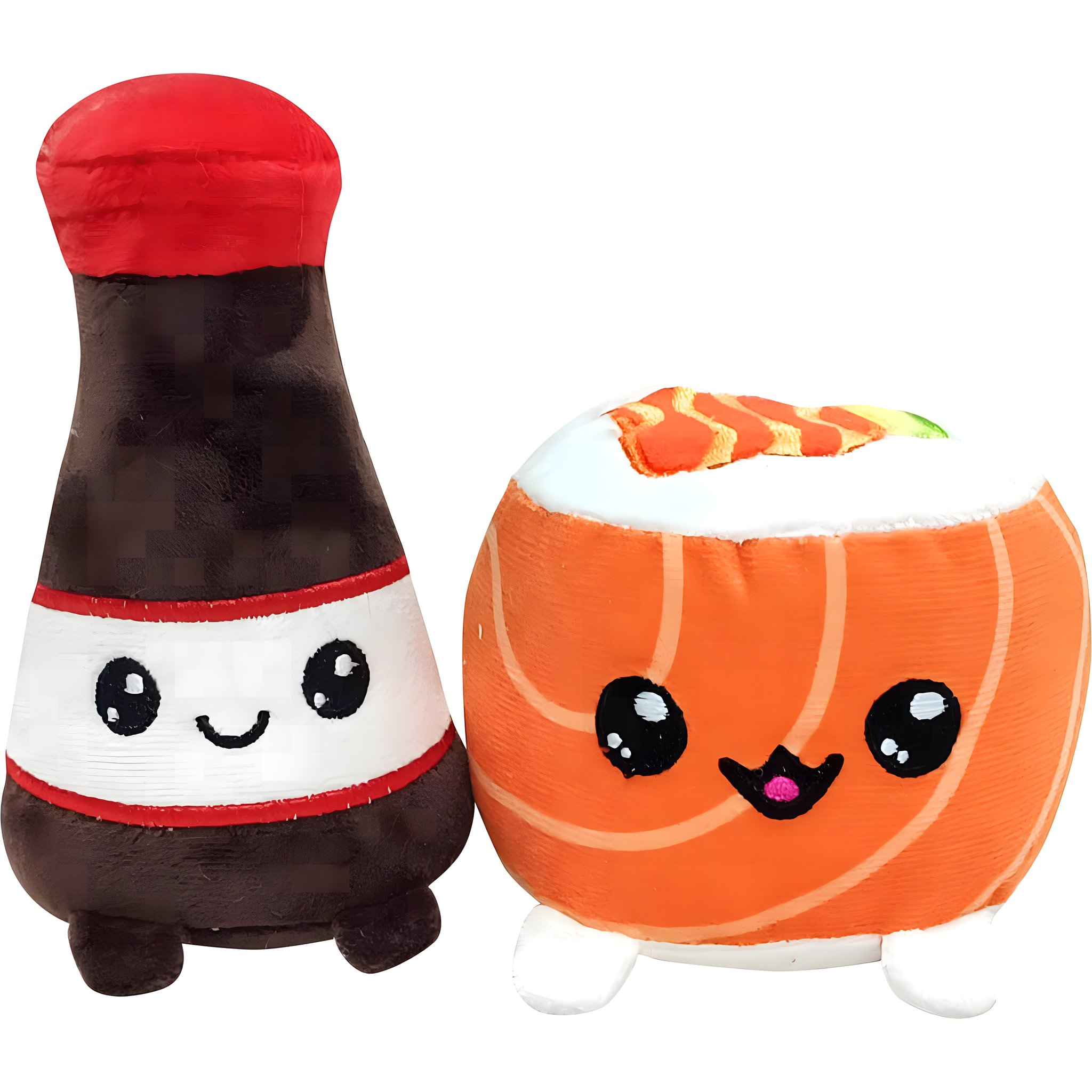 Sojasauce-Flasche und Uramaki-Rolle aus Plüsch nebeneinander, je 15 cm, mit gestickten Gesichtern