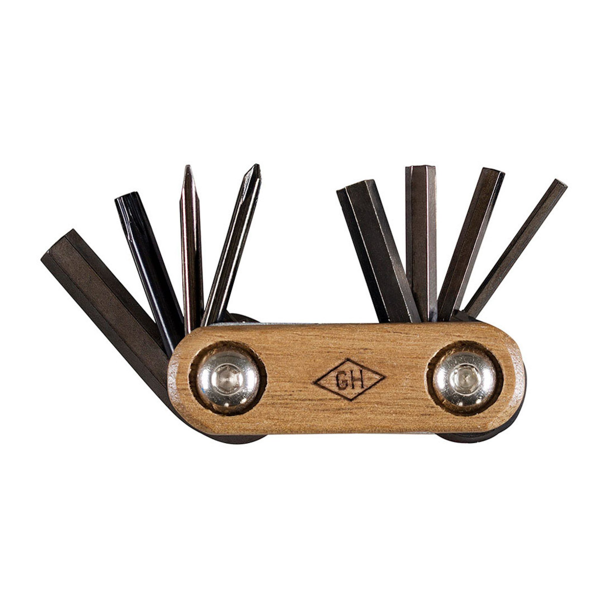 Fahrrad Multitool in Nahaufnahme vor weissem Hintergrund: Holzgriff mit GH-Logo, links und rechts ausgeklappte Bits