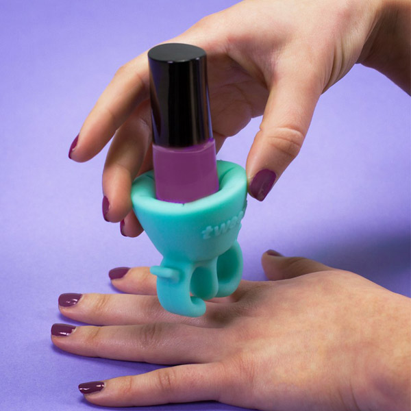 Tweexy - The Wearable Nail Polish Holder