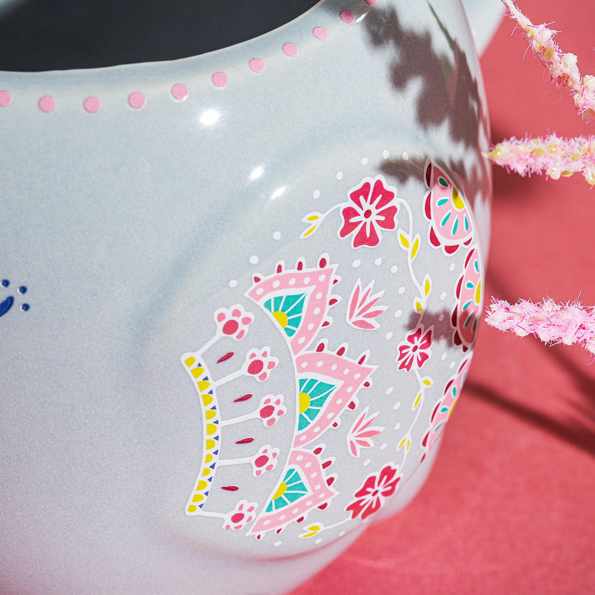 Tazza Mandala Elefante Sass & Belle – primo piano del motivo mandala colorato con fiori e ornamenti floreali