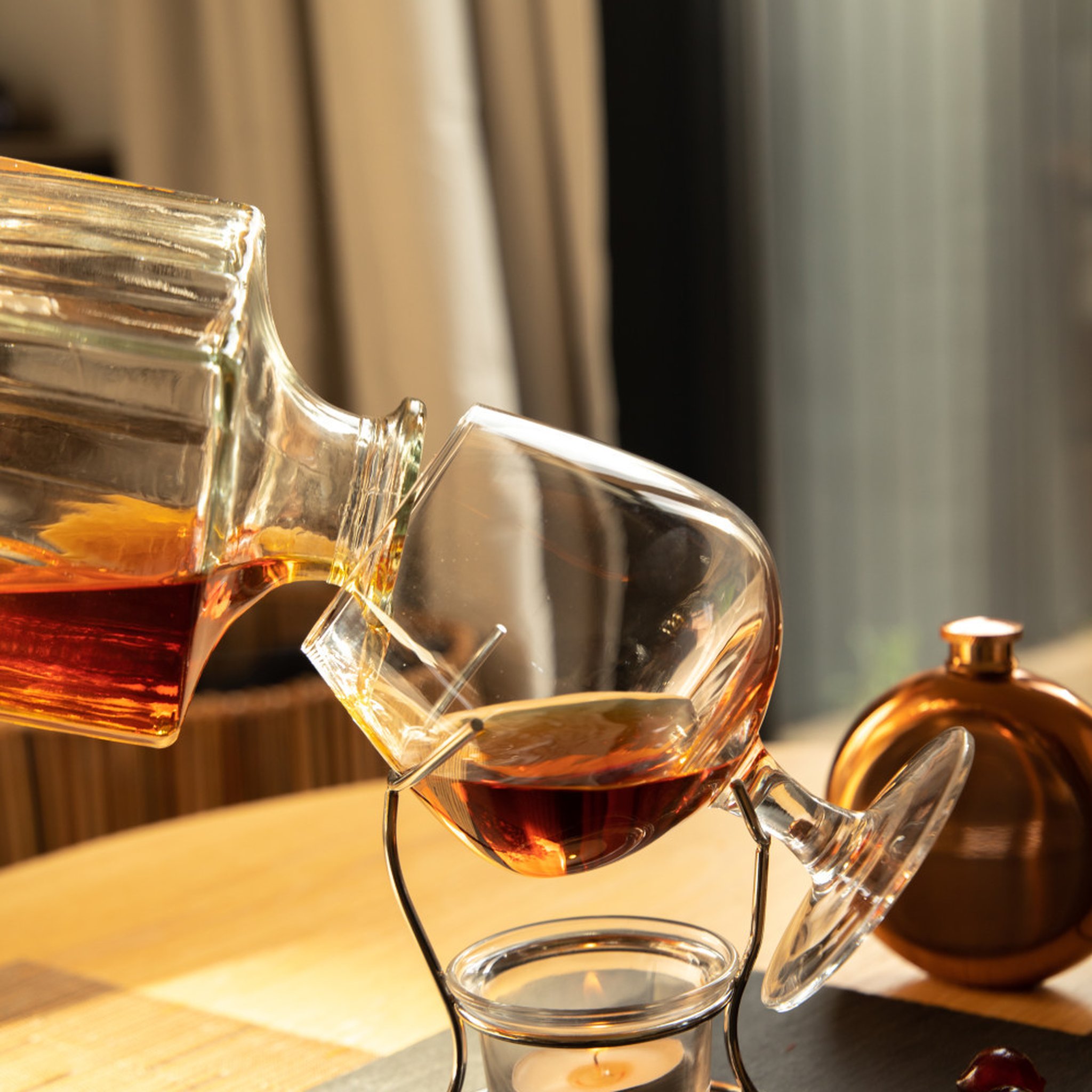 BarCraft Brandy & Cognac Warmer pouring brandy