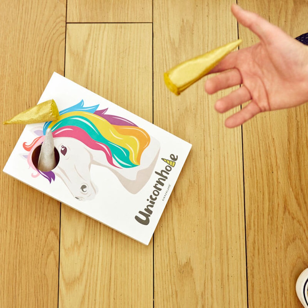 Unicornhole Einhorn Wurfspiel von Kikkerland
