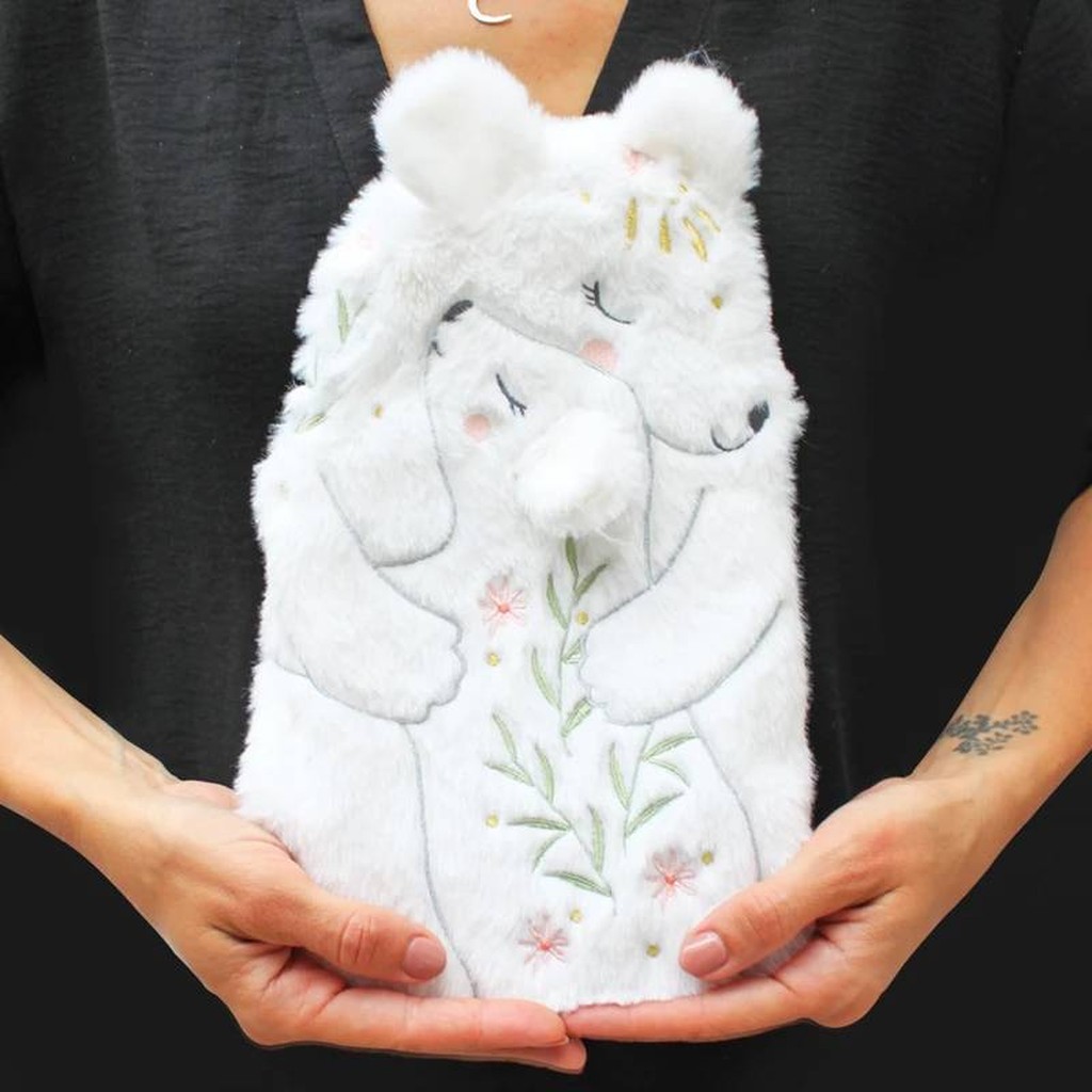 Eisbär mit Baby Bettflasche von House of Disaster