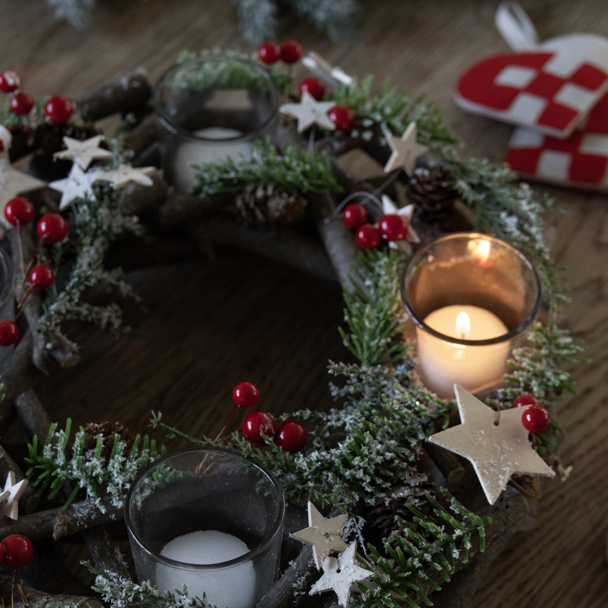 Adventskranz mit 4 Teelichtgläsern, 30 cm