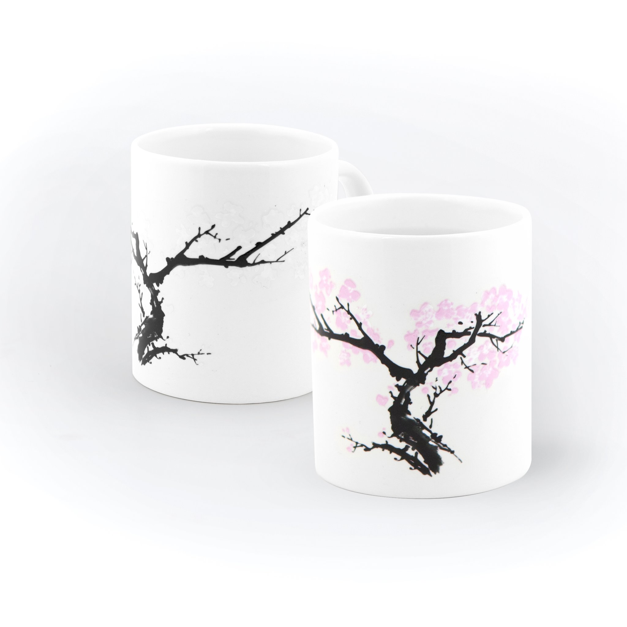 Tasse thermosensible Cerisier en fleurs Kikkerland – comparaison froide et chaude