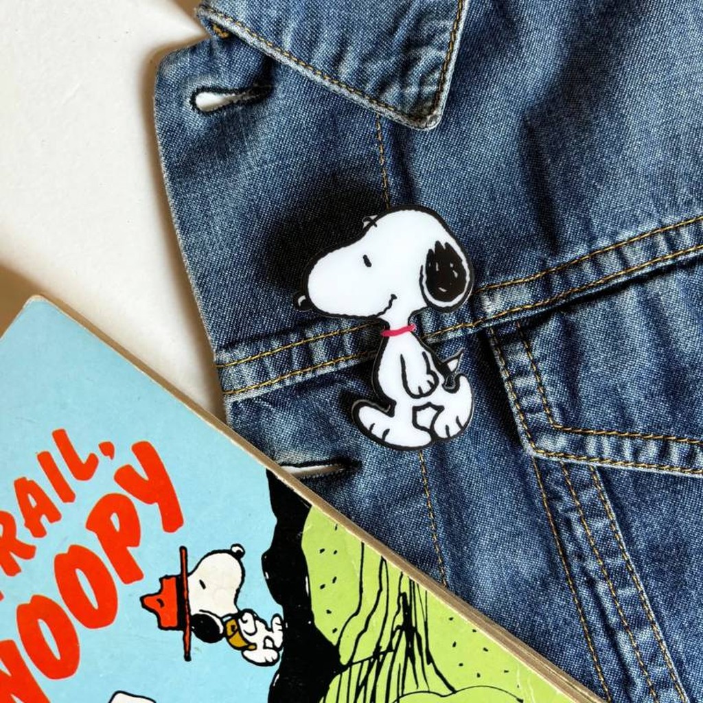 Snoopy Pin