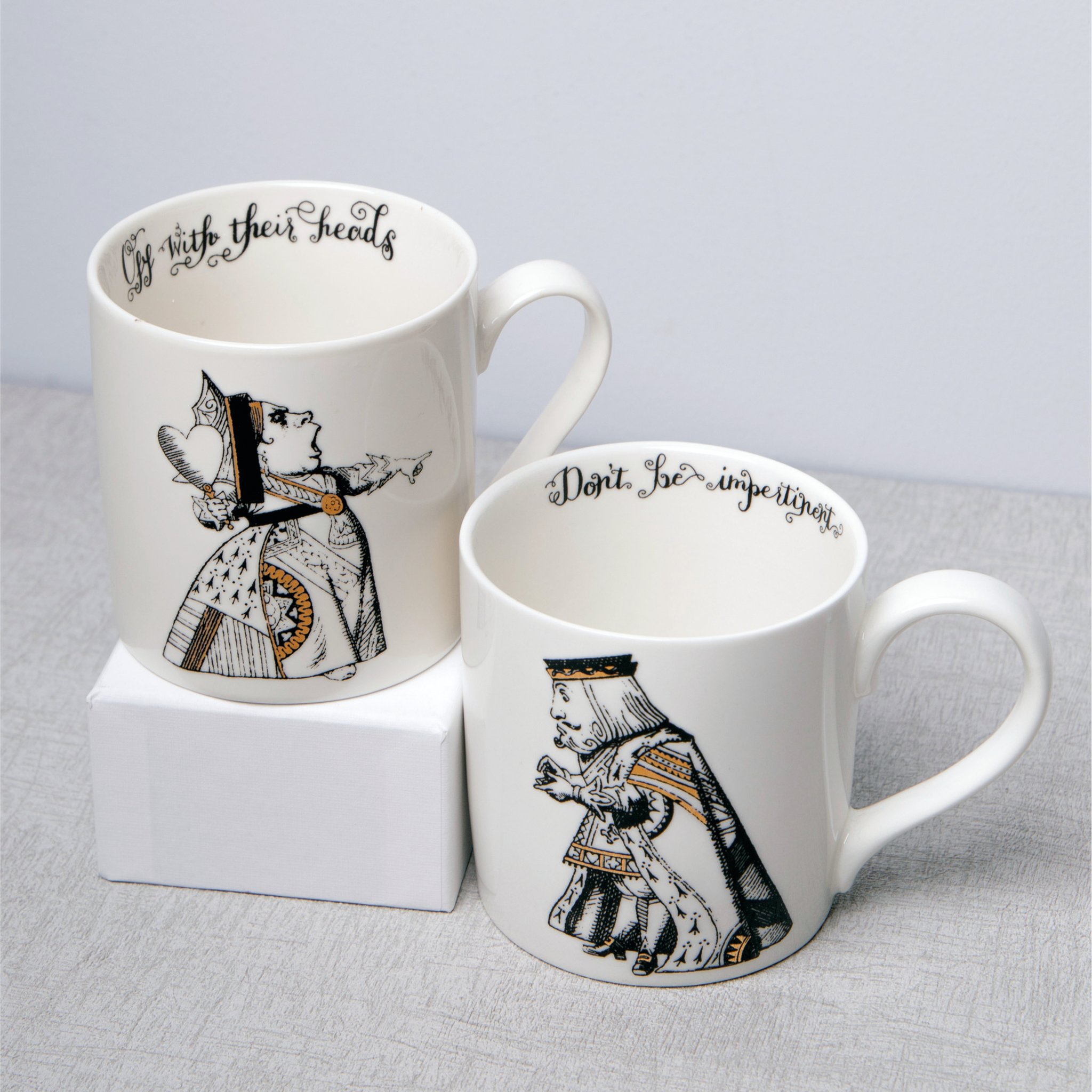 Alice im Wunderland Tassen-Set