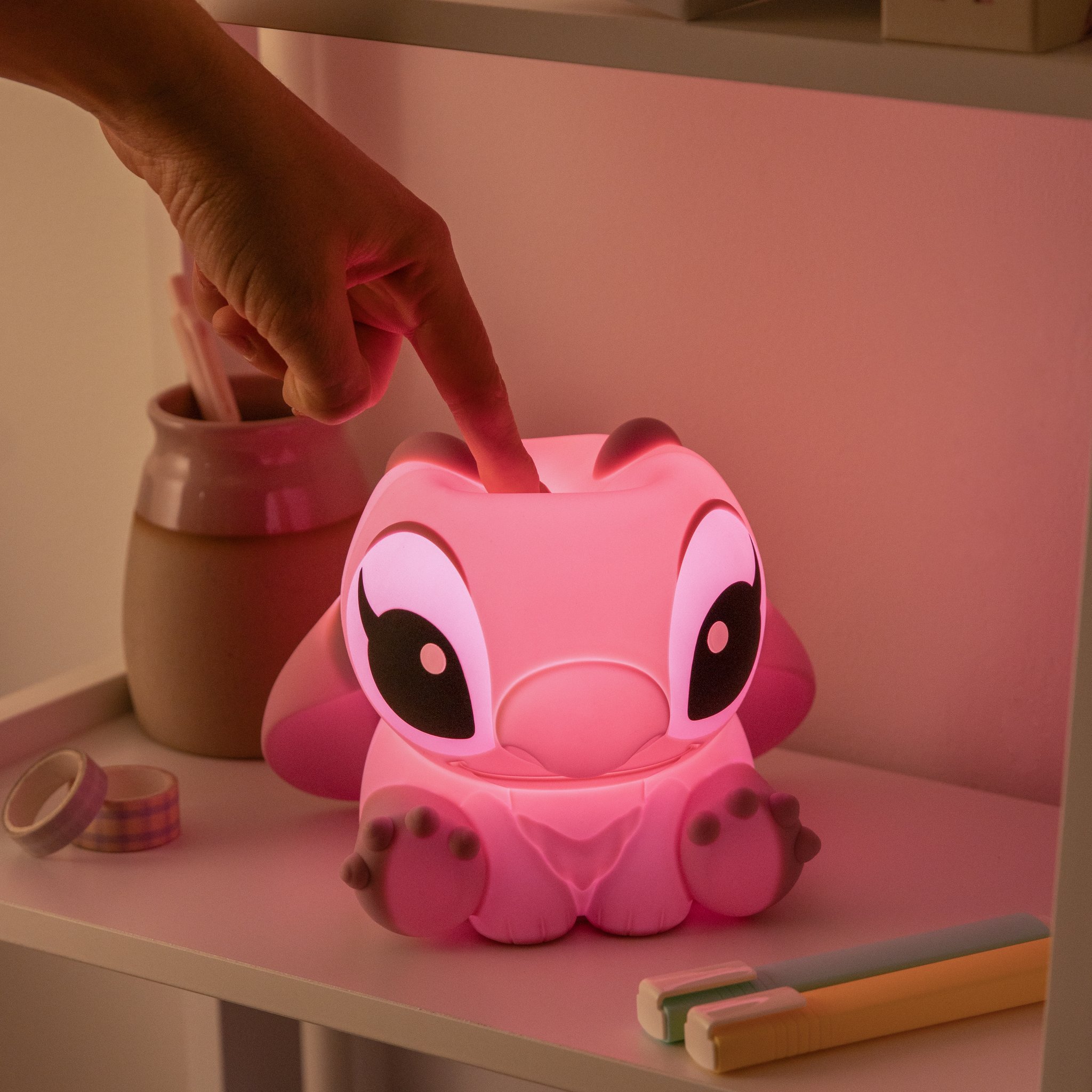 Veilleuse Disney Stitch Angel dans la chambre