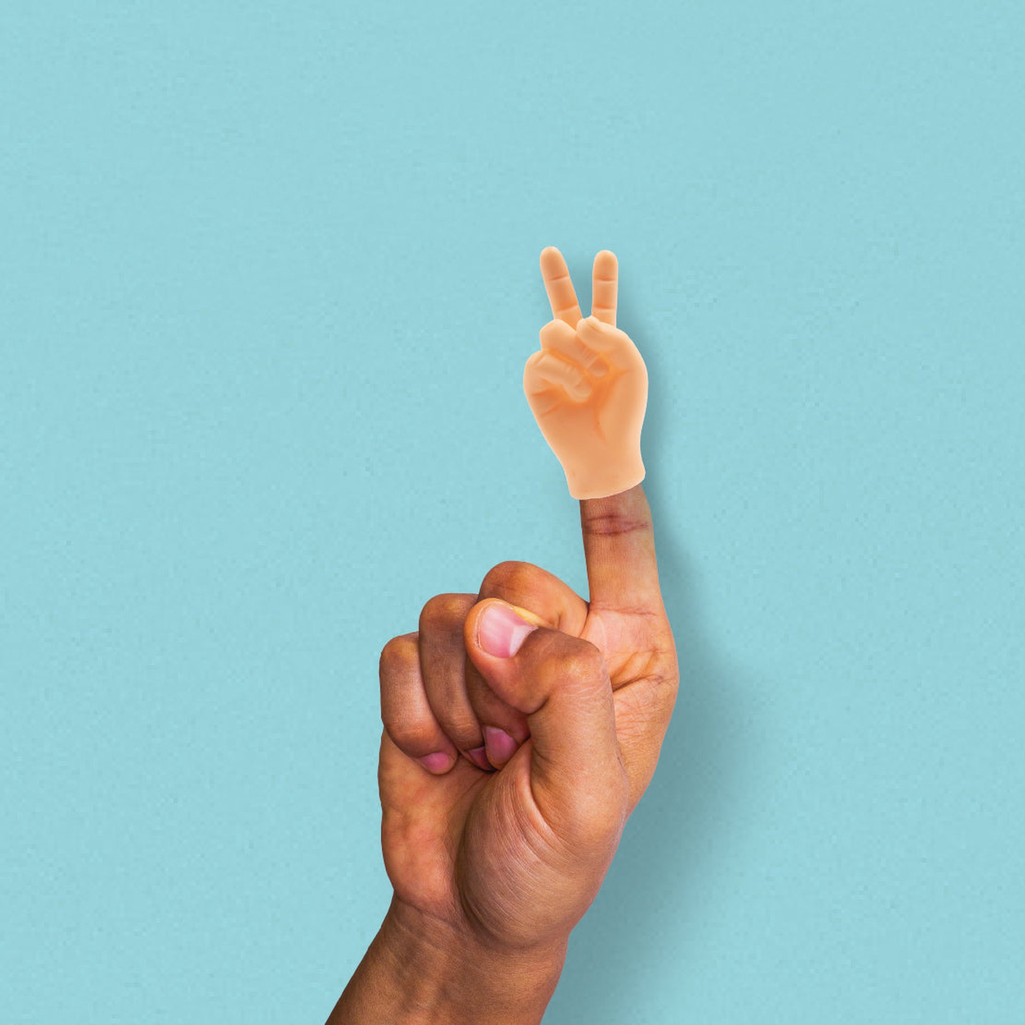 Tiny Hands Peace Sign Set-Display am POS