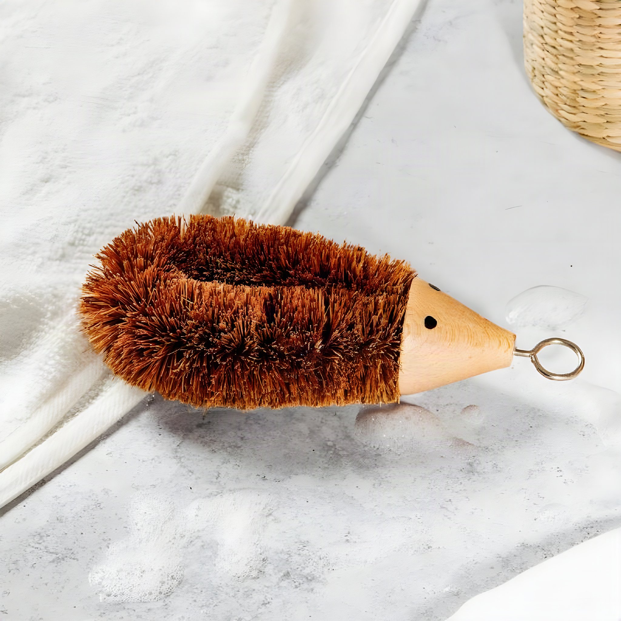 Igel Abwaschbürste von Sass and Belle