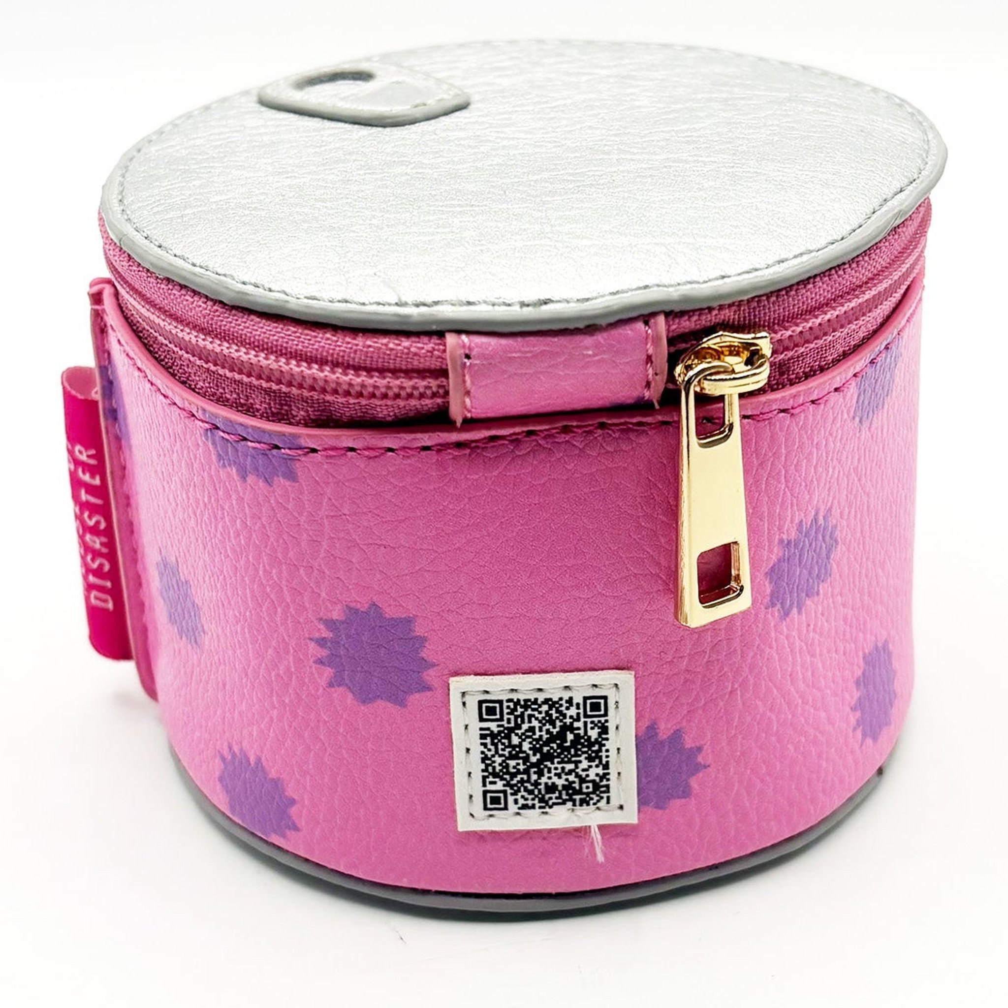 Back of the cat food tin case with gold-coloured zip