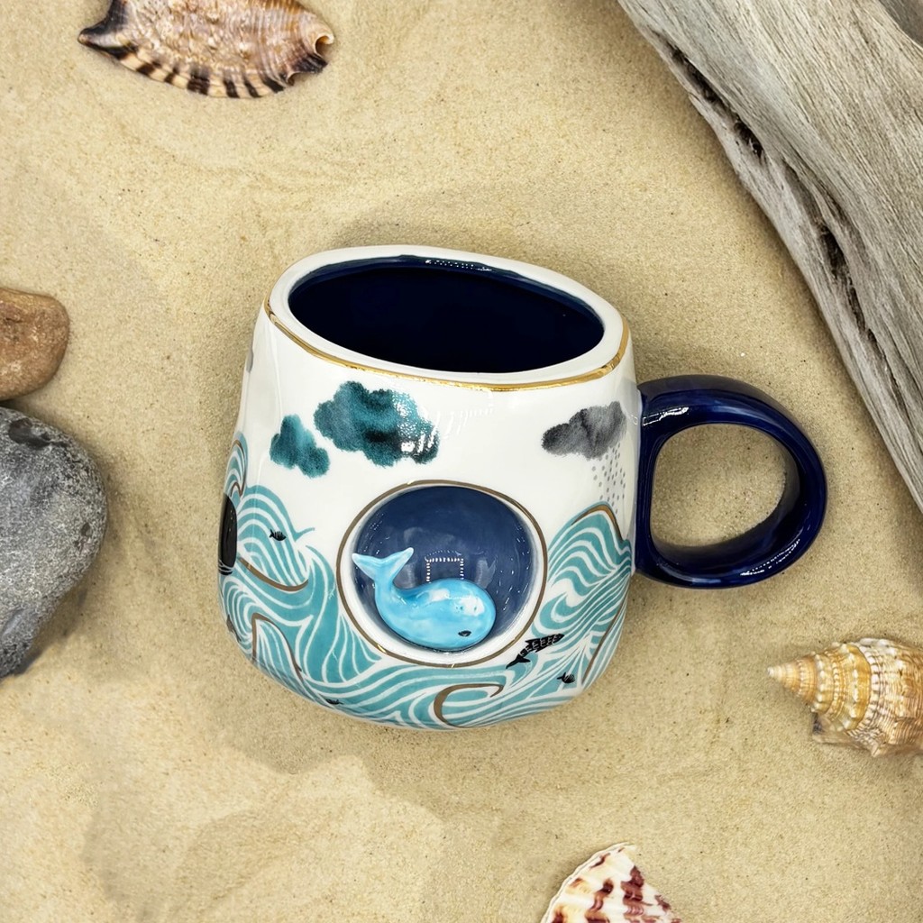 By The Sea Wal Tasse