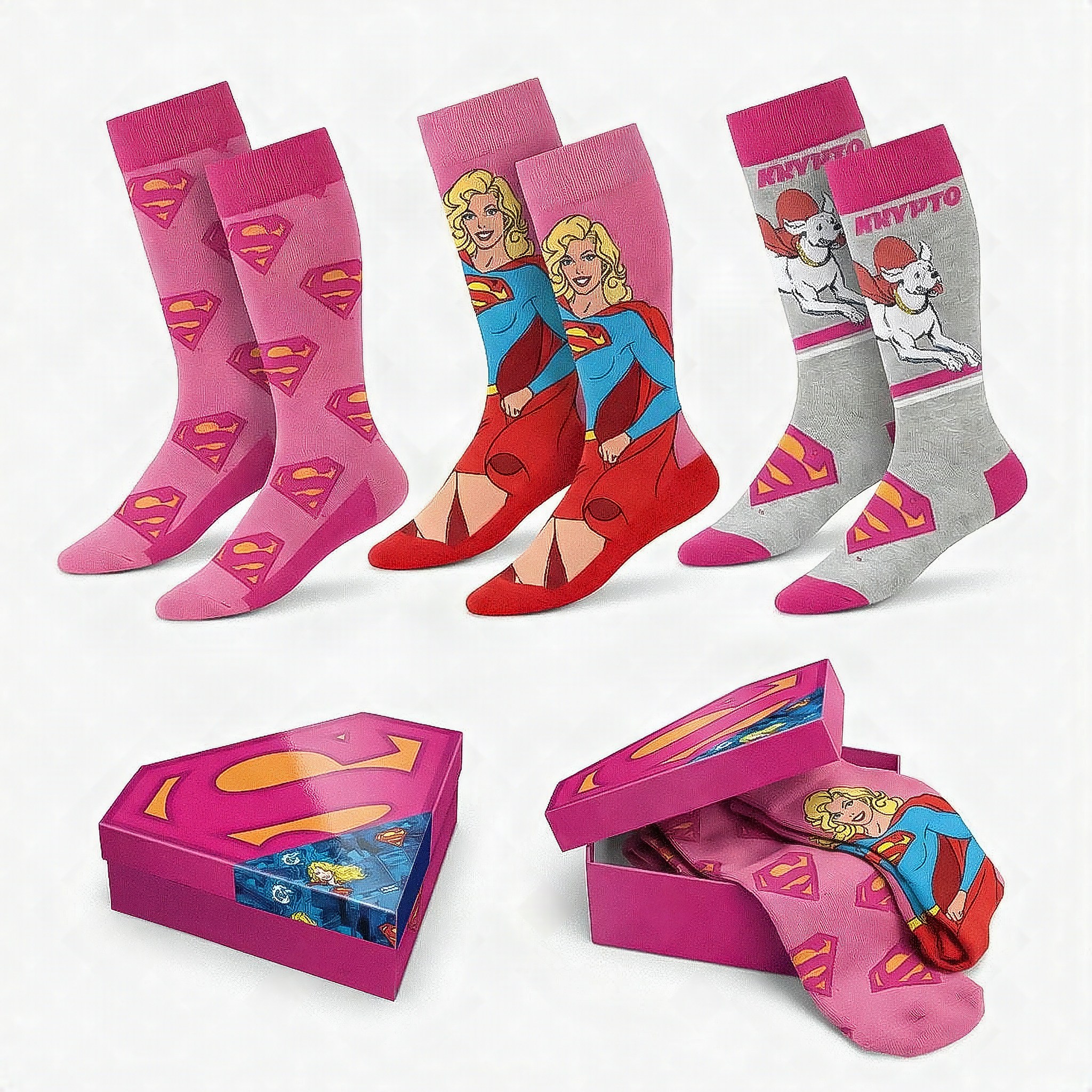 Les trois paires hautes à côté du coffret rose en forme de blason