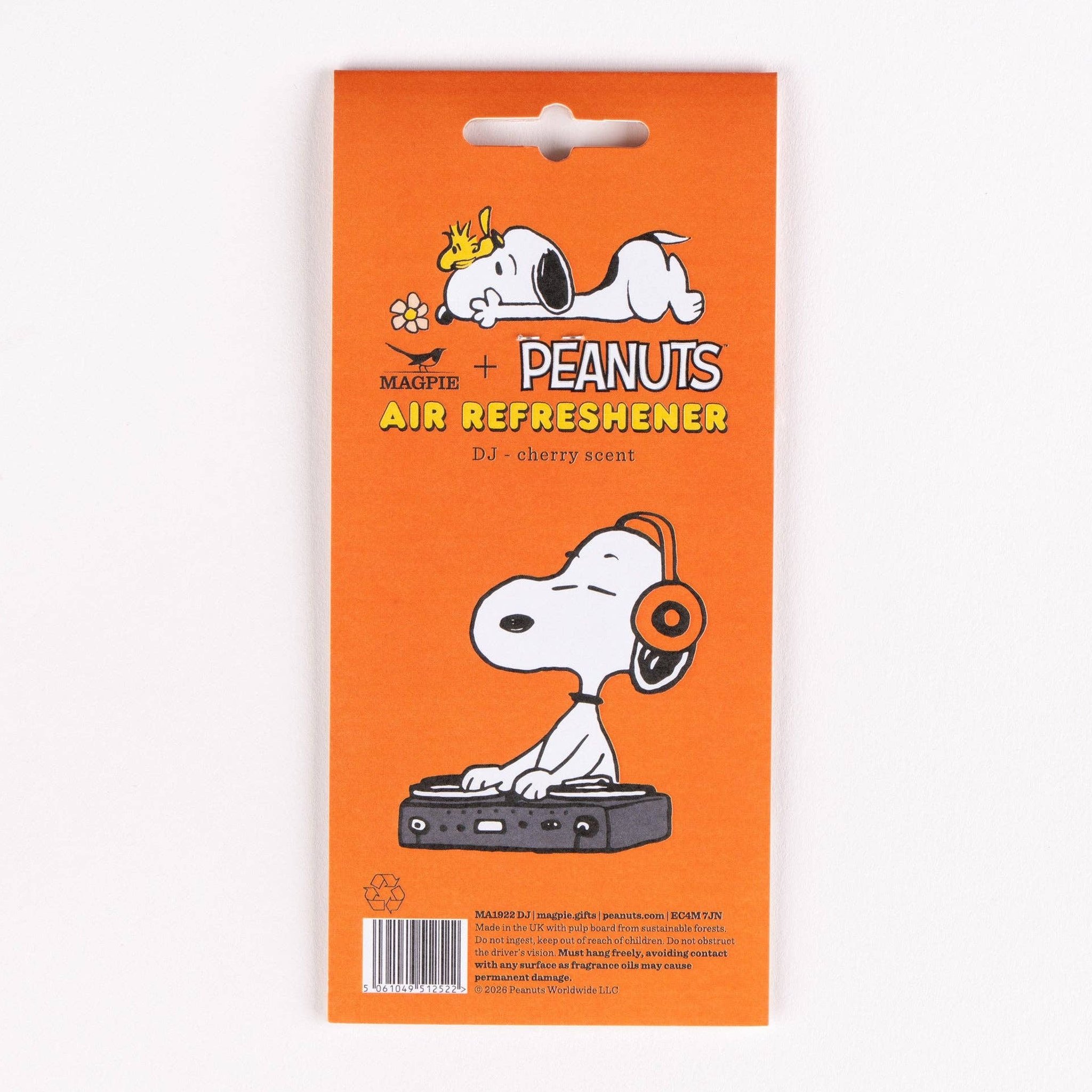 Orange Rückseite der Verpackung des Snoopy-Lufterfrischers DJ mit Kirschduft