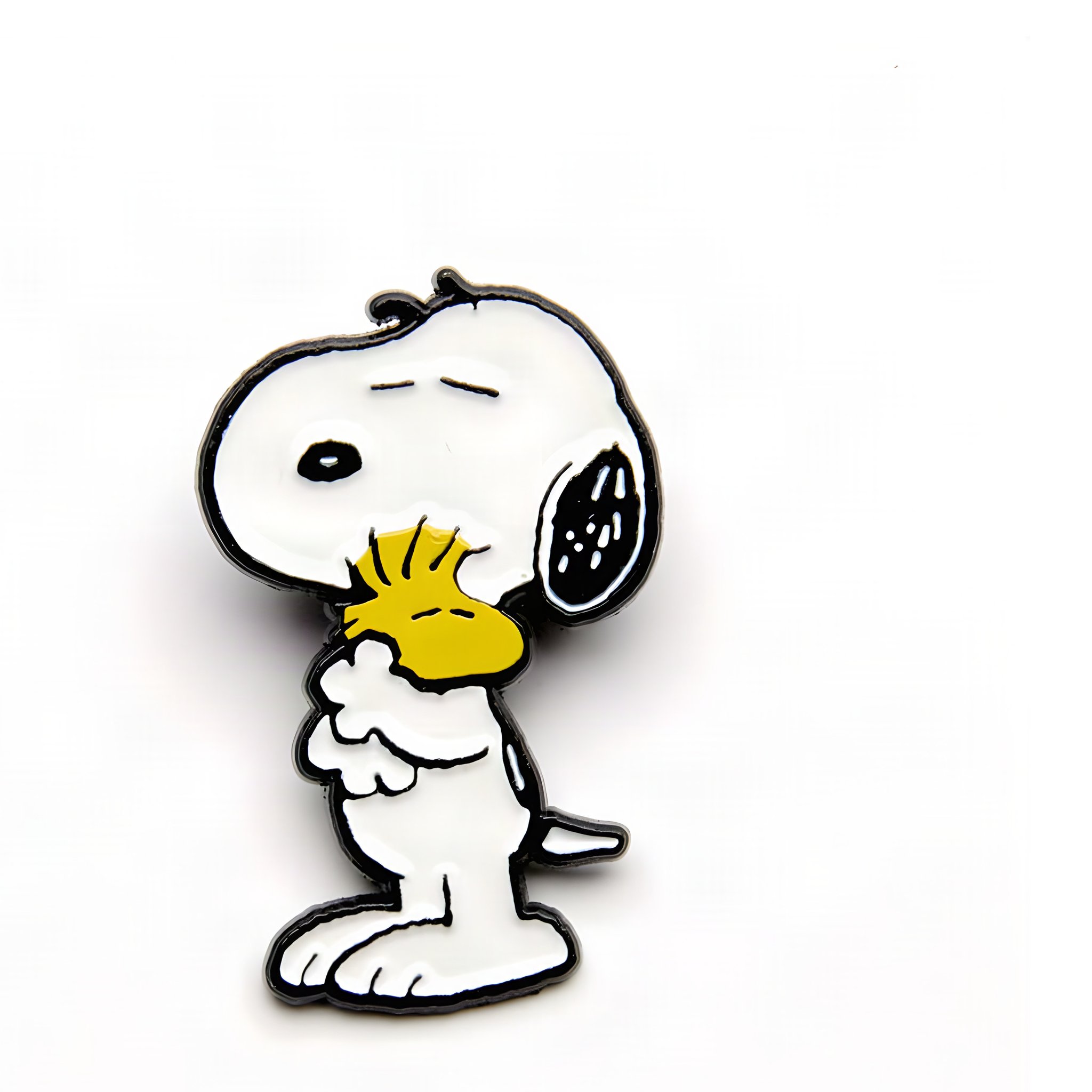 Snoopy-Pin Hugs aus Emaille: Snoopy umarmt Woodstock, schwarze Metallkontur