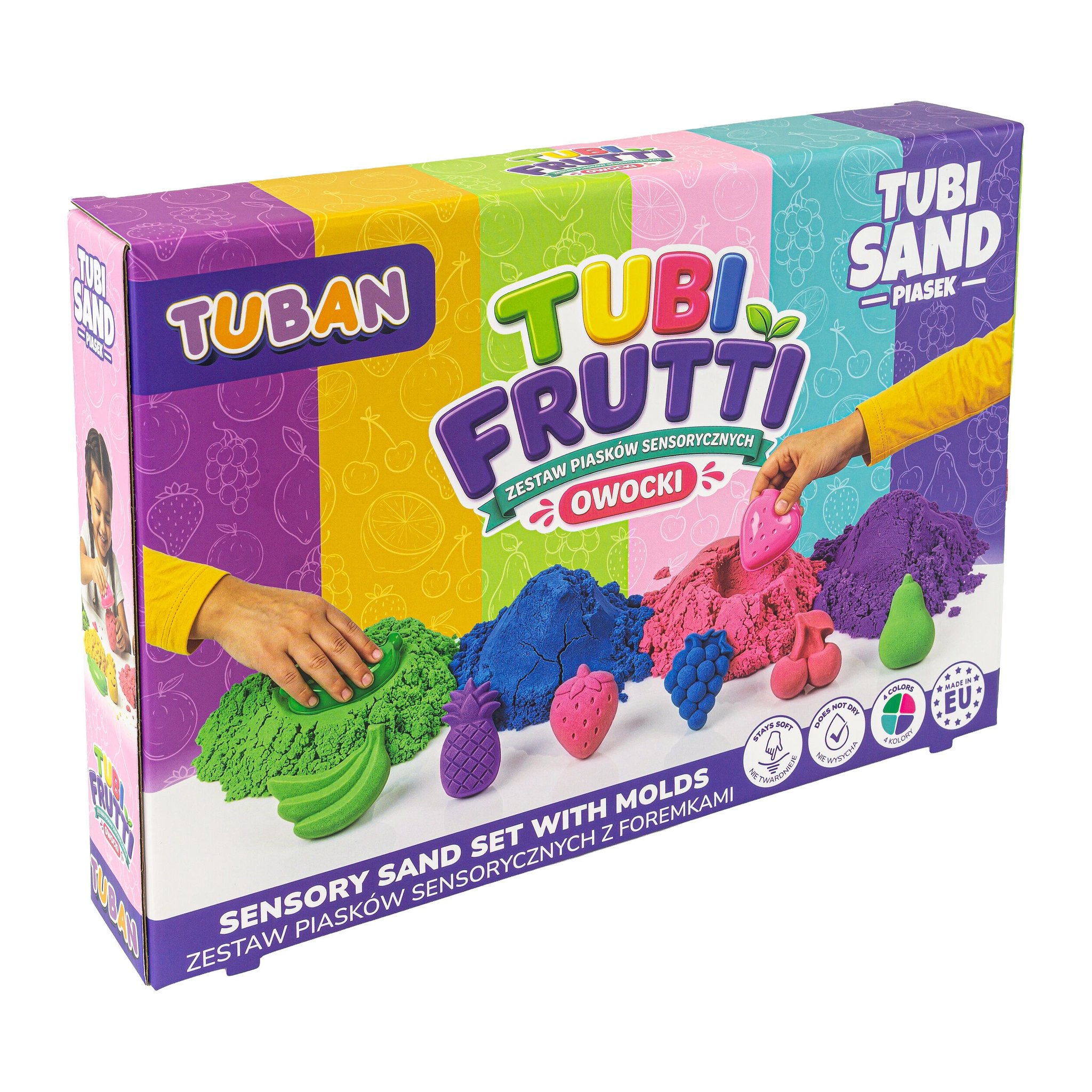 Set Tubi Frutti visto da destra, con fragole, uva e pere modellate nella sabbia