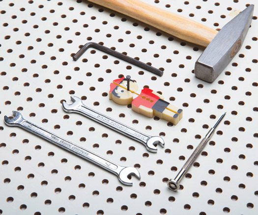 NAIL IT Supporto per Fissare Chiodi Salvadita